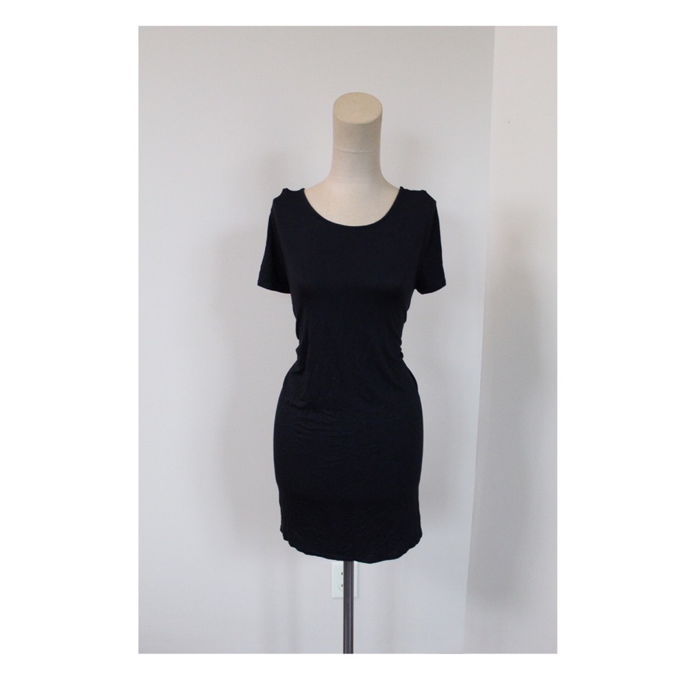 Black Criss-Cross Back Flowy Dress